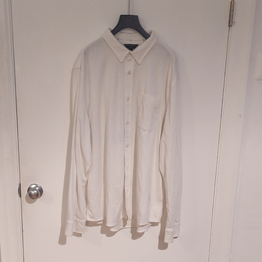 Banana Republic Men's Cream Button Down Shirt
